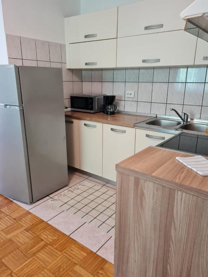 Apartment Gabriela Rakovica Eksteriør bilde