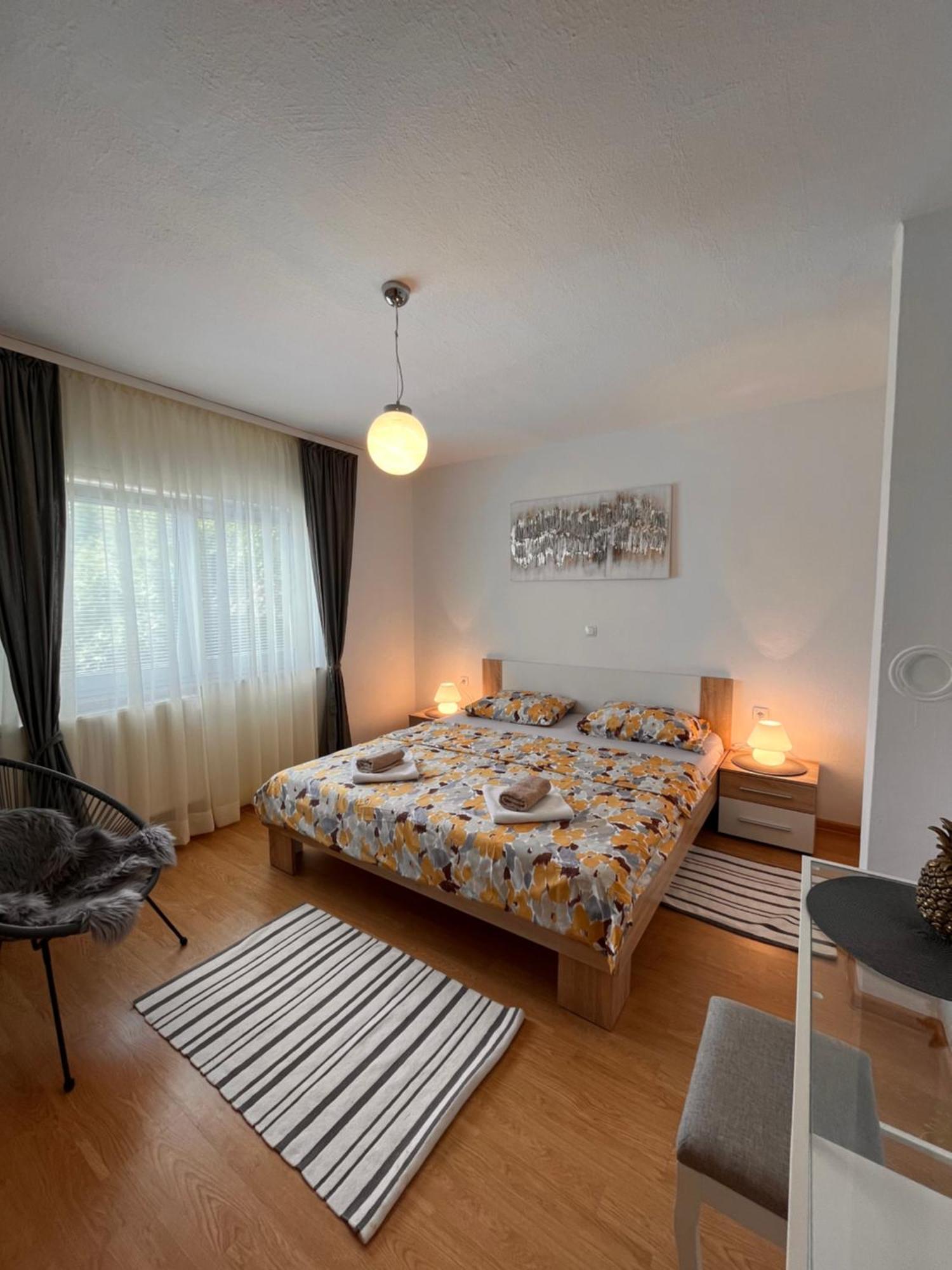 Apartment Gabriela Rakovica Eksteriør bilde